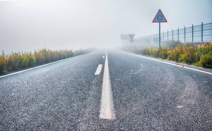 fog-road-car-travel